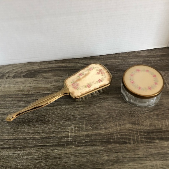 Vtg Gold Brush and Powder Jar Set with Floral Design - Picture 4 of 14